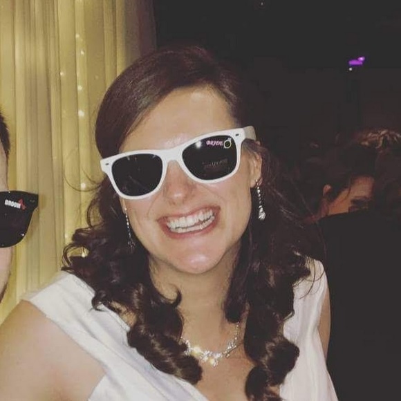 Meet your Posher, Molly - Picture 1 of 1